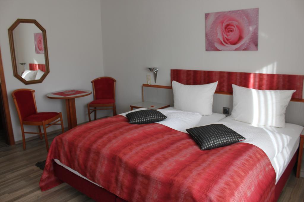 Berghotel Waidmannsheil Battenberg  Zewnętrze zdjęcie